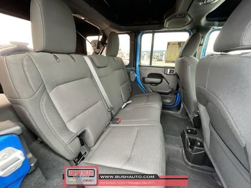 Used 2022 Jeep Wrangler Unlimited Sport image 27