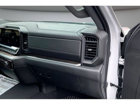 Used 2025 Chevrolet Silverado 2500 LT w/ Convenience Package AWD/4WD image 18