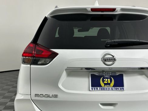 Used 2020 Nissan Rogue SV AWD/4WD image 10