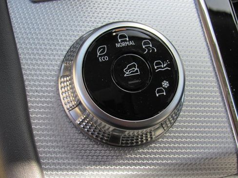 Used 2022 Mitsubishi Outlander SEL image 21