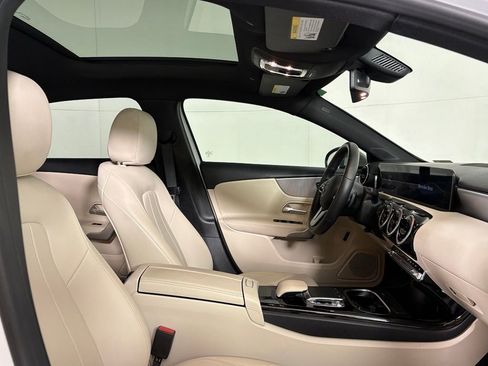 Used 2020 Mercedes-Benz A 220 image 17