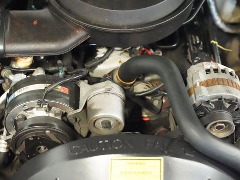 Used 1994 Chevrolet Silverado 1500 2WD Regular Cab image 28