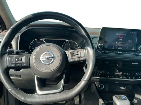 Used 2021 Nissan Rogue SV w/ Premium Package AWD/4WD image 10