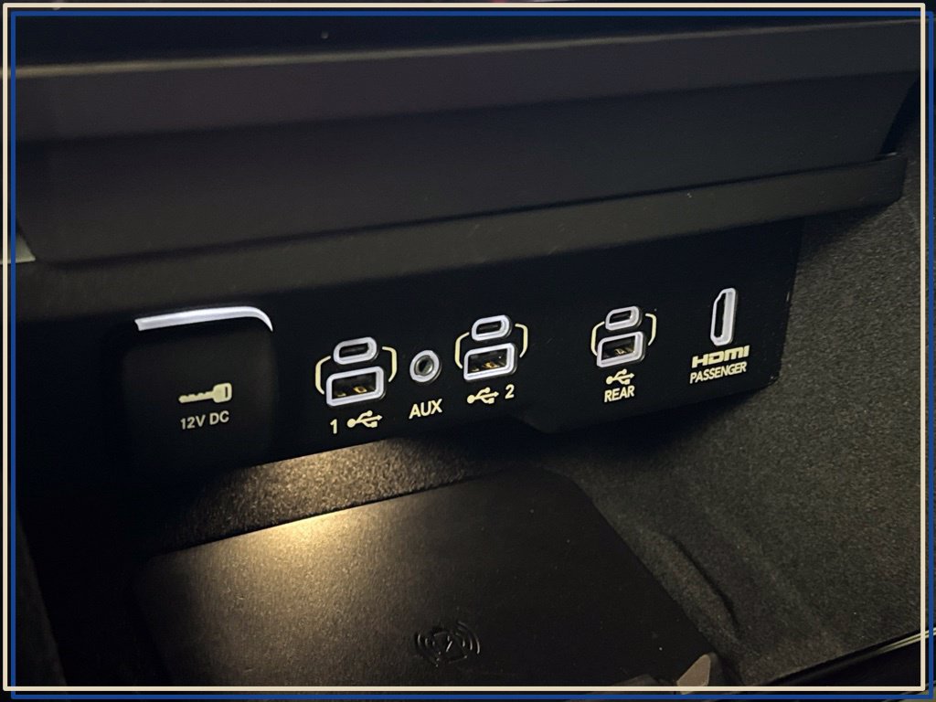 Used 2024 Jeep Grand Wagoneer Series III w/ Rear Seat Video Group 1 AWD/4WD image 19