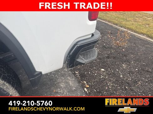 Used 2024 Chevrolet Silverado 2500 Custom w/ Custom Value Package image 16