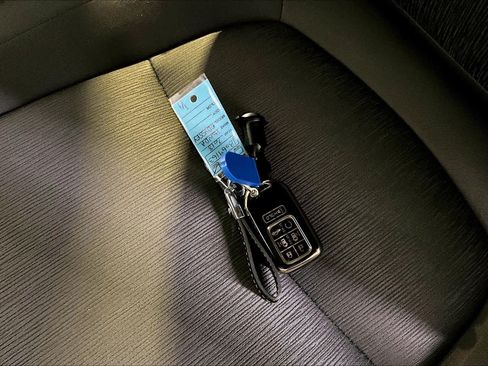 Used 2018 Honda Odyssey EX image 15