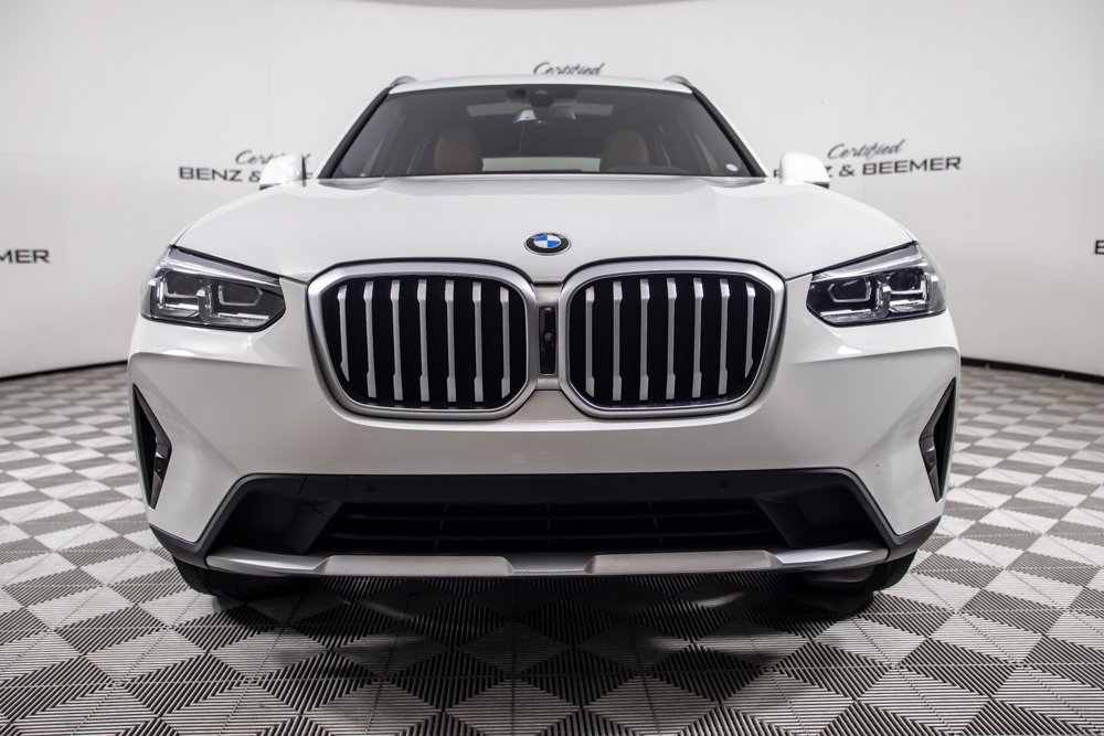Used 2023 BMW X3 xDrive30i w/ Premium Package AWD/4WD image 3
