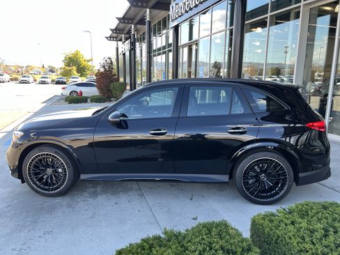 New 2026 Mercedes-Benz GLC 43 AMG 4MATIC image 8