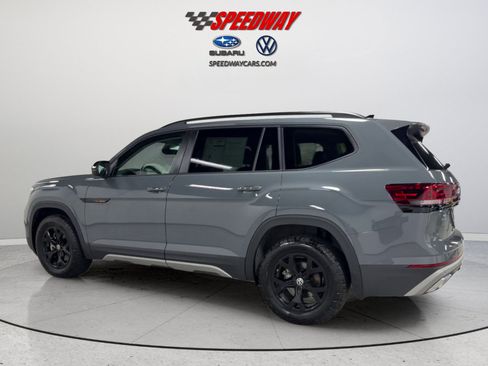 Certified 2026 Volkswagen Atlas Peak Edition AWD/4WD image 9