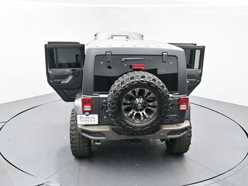 Used 2017 Jeep Wrangler Unlimited Sahara AWD/4WD image 26