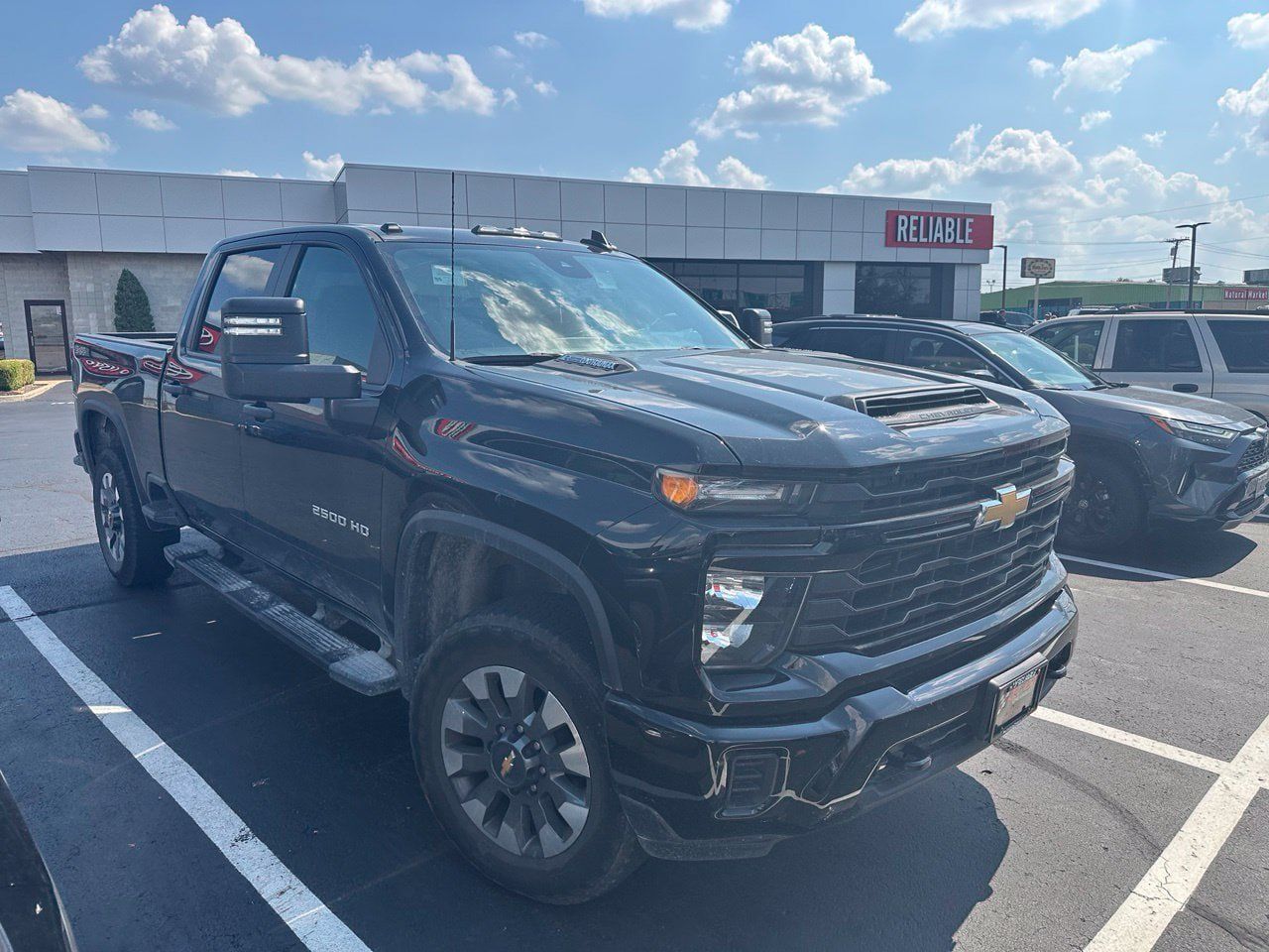 Used 2024 Chevrolet Silverado 2500 Custom w/ Custom Value Package AWD/4WD image 1