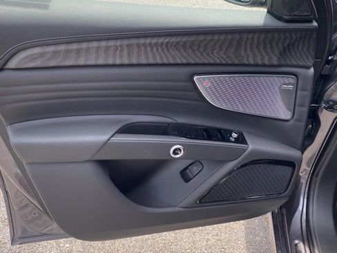 New 2025 Maserati Grecale GT image 17