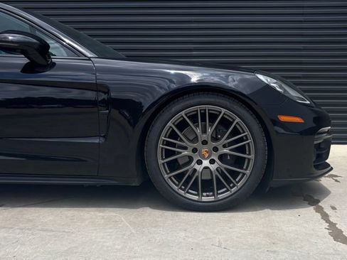 Certified 2023 Porsche Panamera Platinum Edition RWD image 11