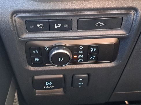 Used 2023 Ford F150 Lariat image 31