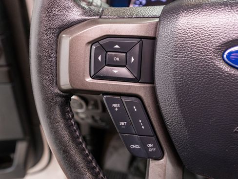 Used 2019 Ford Expedition Max XLT w/ Equipment Group 202A RWD image 25