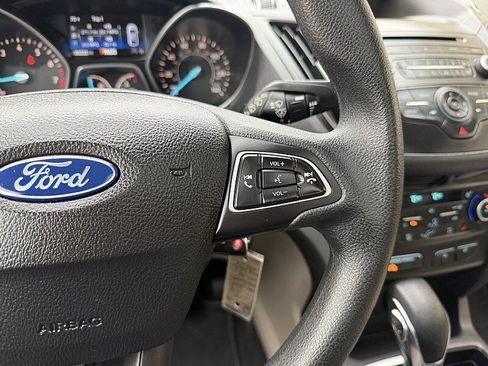 Used 2018 Ford Escape SE w/ Ford Safe & Smart Package AWD/4WD image 22
