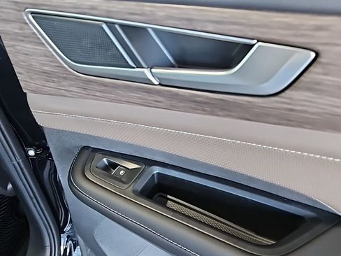 New 2026 Volkswagen Atlas SEL AWD/4WD image 17