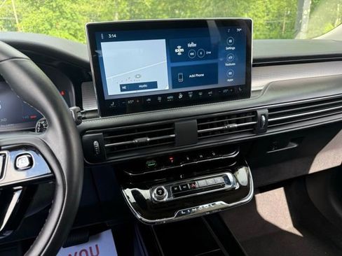 Used 2023 Lincoln Corsair Standard image 23