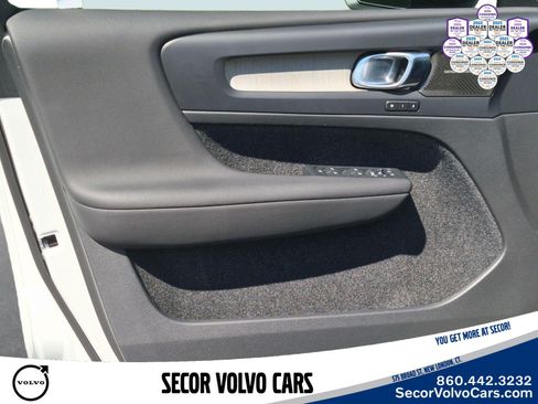 Certified 2023 Volvo XC40 B5 Plus w/ Protection Package Premier AWD/4WD image 11