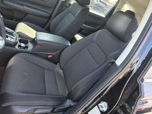 Used 2023 Honda CR-V LX image 10