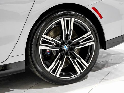 Used 2024 BMW 760i xDrive w/ Premium Package 2 AWD/4WD image 52