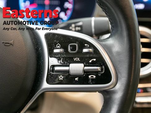 Used 2022 Mercedes-Benz GLC 300 4MATIC w/ Premium Package Lite image 17