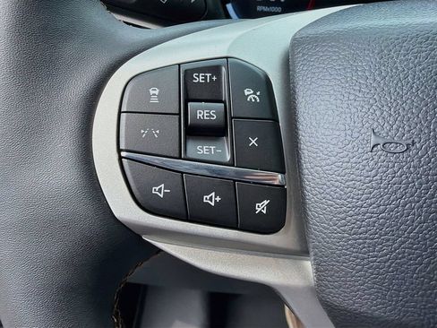 New 2026 Ford Explorer Active w/ Active Comfort Package AWD/4WD image 12