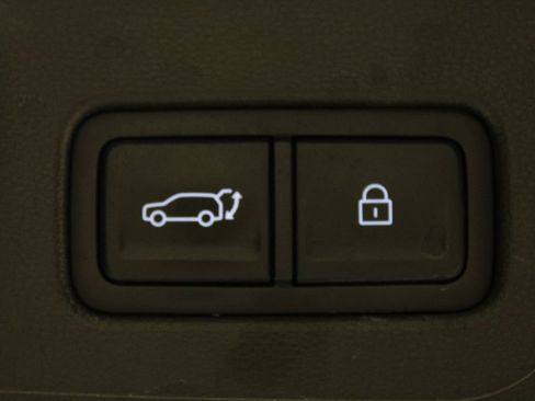 Used 2025 Hyundai Santa Fe SEL AWD/4WD image 16