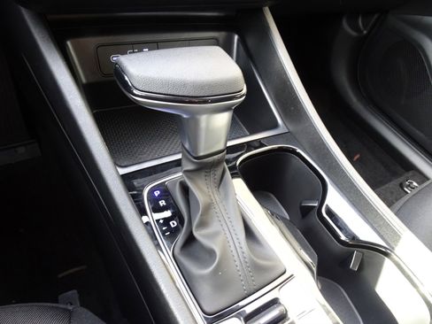 New 2025 Hyundai Tucson SE image 12