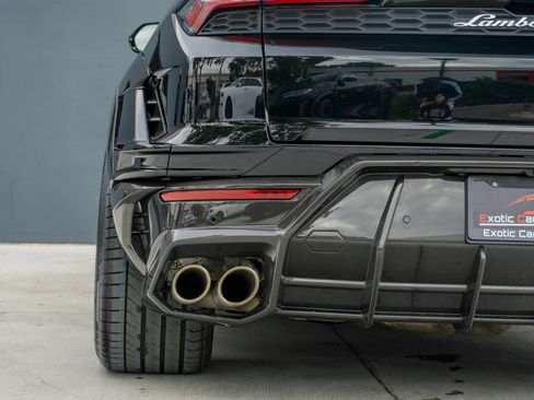 Used 2025 Lamborghini Urus SE image 52