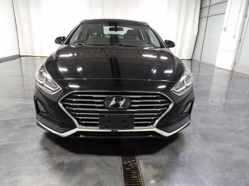 Used 2018 Hyundai Sonata SE w/ Cargo Package FWD image 2