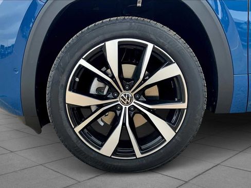 New 2026 Volkswagen Atlas SEL Premium R-Line AWD/4WD image 12