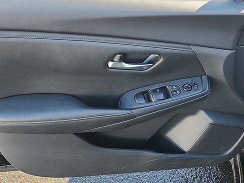 Used 2024 Nissan Sentra SV image 12