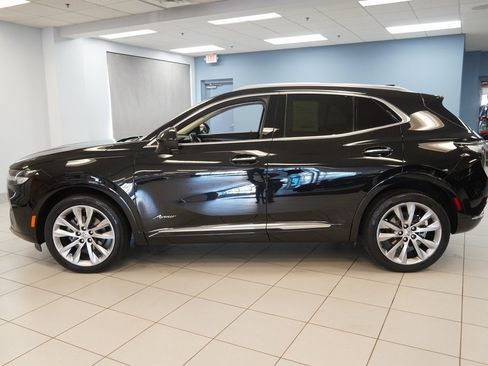 Used 2023 Buick Envision Avenir image 2