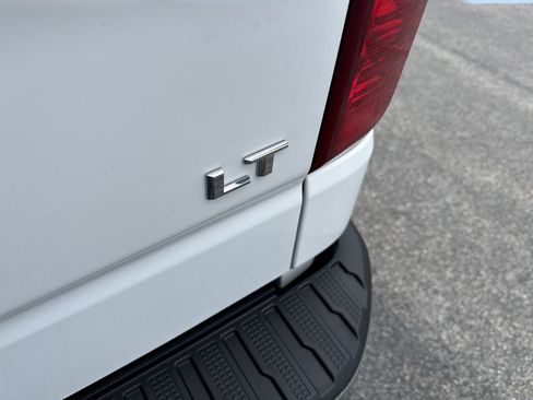 Certified 2022 Chevrolet Silverado 1500 LT AWD/4WD image 5