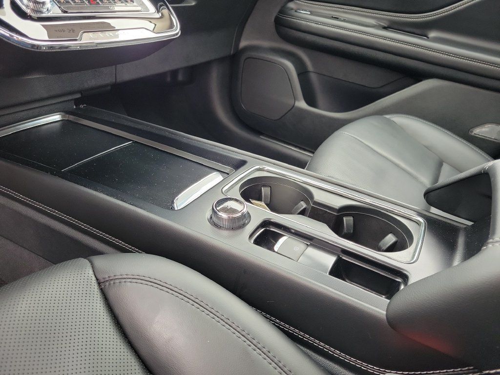 Certified 2023 Lincoln Corsair AWD w/ Equipment Group 102A image 29