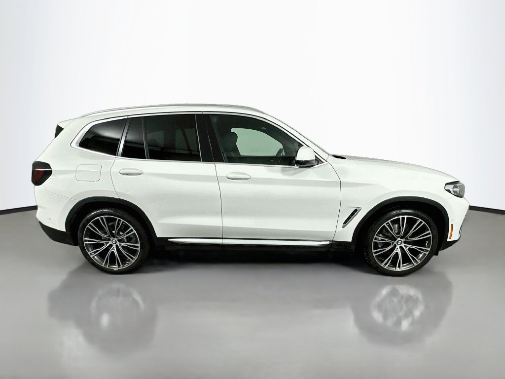 Used 2023 BMW X3 sDrive30i w/ Premium Package RWD image 4