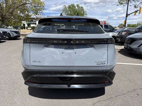Used 2024 Nissan Ariya AWD image 8