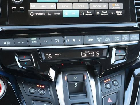 Certified 2026 Honda Odyssey Elite image 26