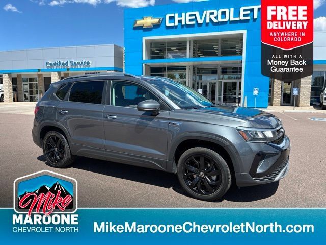 Used 2022 Volkswagen Taos SE AWD/4WD image 1