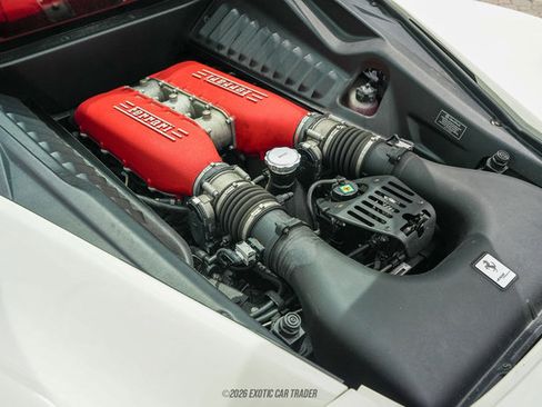Used 2012 Ferrari 458 Italia Coupe RWD image 18