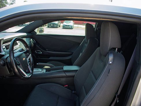 Used 2014 Chevrolet Camaro LT image 14