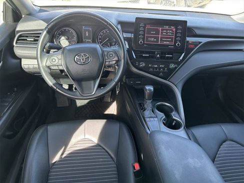 Certified 2022 Toyota Camry SE image 15