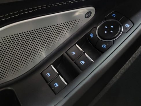 Used 2020 Ford Explorer ST w/ Premium Technology Package image 27