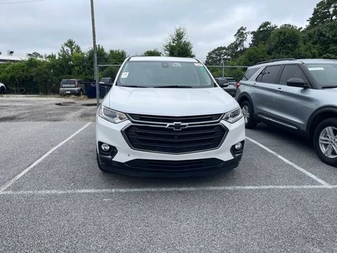 Used 2019 Chevrolet Traverse Premier w/ Redline Edition AWD/4WD image 2