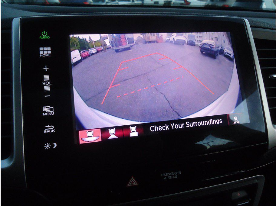 Used 2016 Honda Pilot Elite image 34