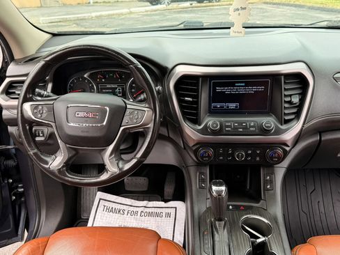 Used 2018 GMC Acadia SLT w/ LPO, Protection Package AWD/4WD image 19