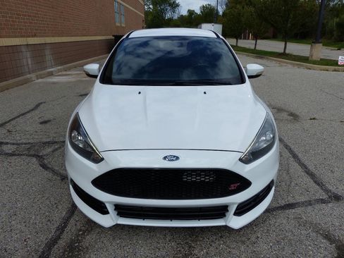 Used 2017 Ford Focus ST FWD image 14