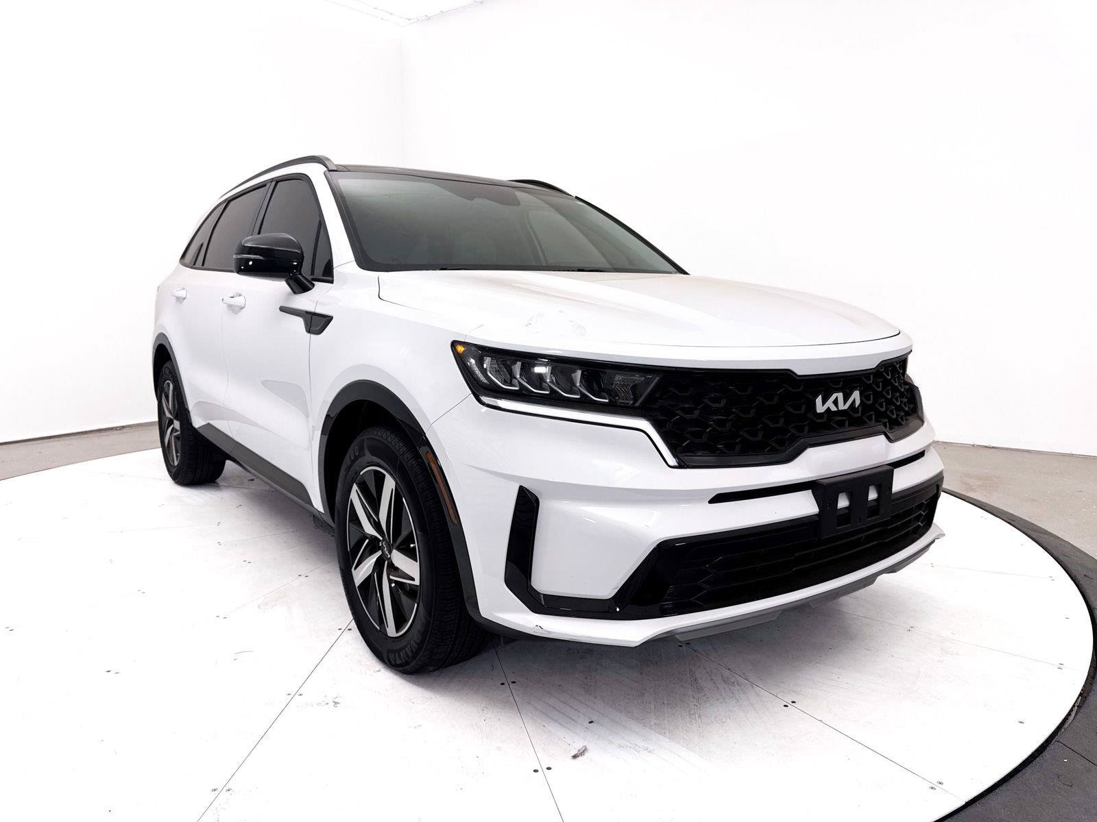 Used 2023 Kia Sorento S w/ Panoramic Sunroof Package FWD image 14