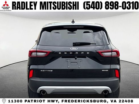 Used 2025 Ford Escape Active AWD/4WD image 18